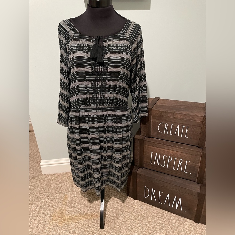 Loft Dress Small
